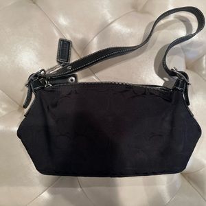 Coach pochette - canvas with adjustable leather strap. Back zipper 🖤